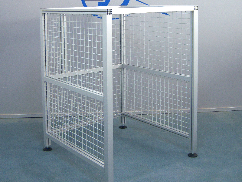 STRUCTURES ET CARTÉRISATION<br />Carter de protection d’une machine